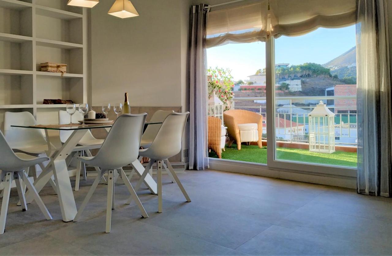 Pena Beach 3 Bedroom Duplex, Bbq, Pool, Sea Views, Benalmadena Bagian luar foto