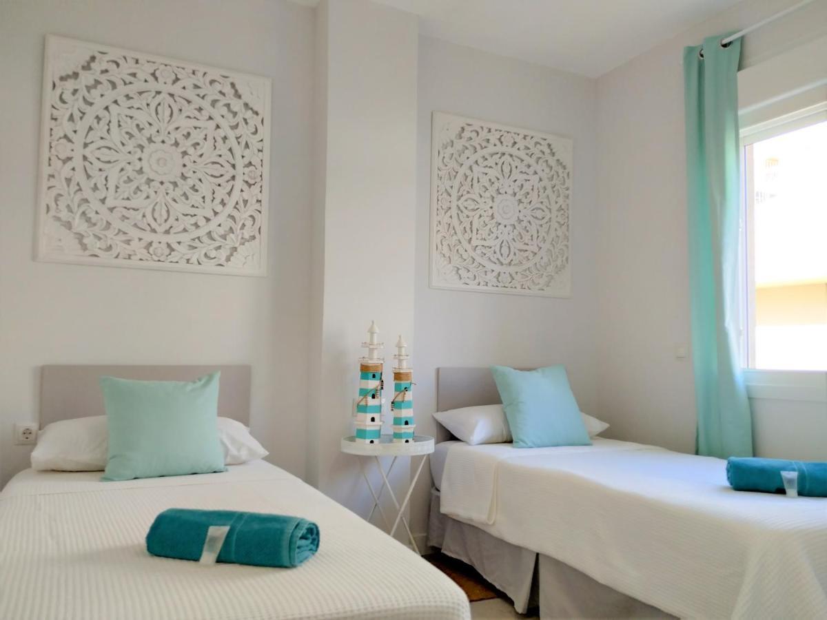 Pena Beach 3 Bedroom Duplex, Bbq, Pool, Sea Views, Benalmadena Bagian luar foto
